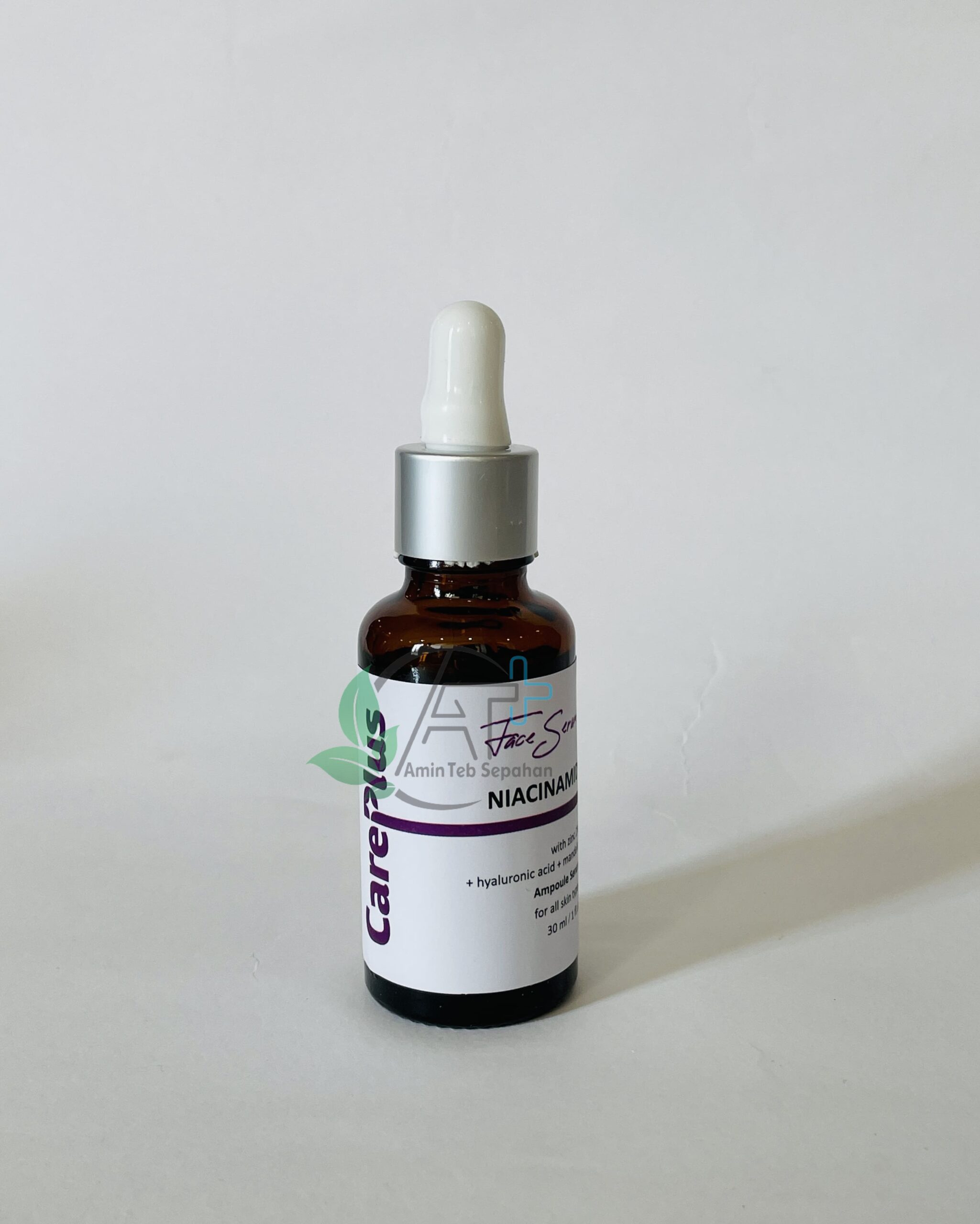 سرم نیاسینامید کرپلاس رو سرم ضد جوش نیاسینامید کرپلاس 3